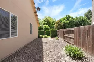 1800 St Mayeul Dr, Modesto, CA 95356 - Photo 41