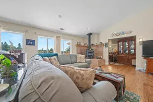 19484 Deerwood Dr, Volcano, CA 95689 - Photo 7