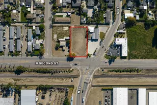 514 N 2nd St, Patterson, CA 95363 - Photo 1