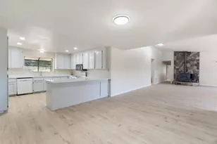 19617 Victoria Dr, Grass Valley, CA 95949 - Photo 5
