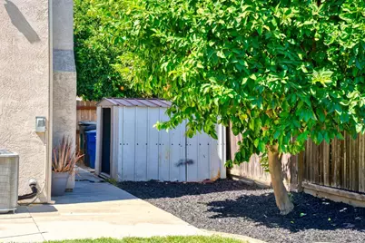 2620 Riverpark Drive, Modesto, CA 95351 - Photo 35