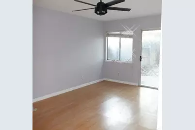 8425 Vintage Park Drive, Sacramento, CA 95828 - Photo 5