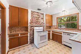 2221 Sierra Blvd, Sacramento, CA 95825 - Photo 3