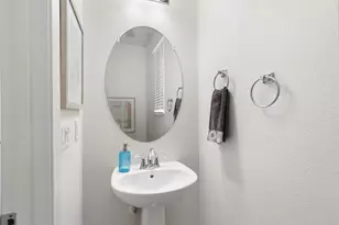 8800 Ariston Ln, Elk Grove, CA 95758 - Photo 41