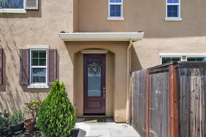 8800 Ariston Lane, Elk Grove, CA 95758 - Photo 3