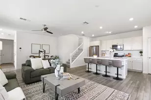 8800 Ariston Ln, Elk Grove, CA 95758 - Photo 13