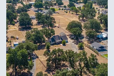 2764 Majestic Oaks Circle, Cottonwood, CA 96022 - Photo 57