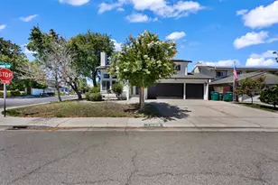 1041 Armor Dr, Stockton, CA 95209 - Photo 3