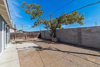 2704 Louise Avenue, Tracy, CA 95376 - Photo 29