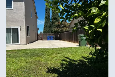 948 Lake Park Avenue, Galt, CA 95632 - Photo 23