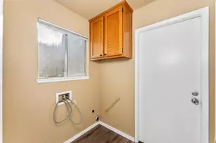1030 Betsy Ross Dr, Roseville, CA 95747 - Photo 15
