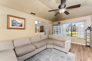 1030 Betsy Ross Dr, Roseville, CA 95747 - Photo 7