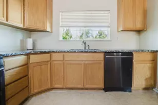 2103 W Solis St, Merced, CA 95348 - Photo 37