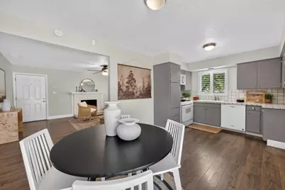 6818 Van Maren Lane, Citrus Heights, CA 95621 - Photo 15
