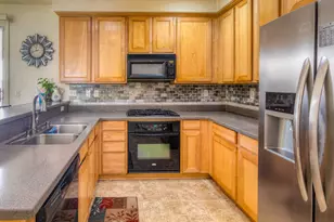 9 Haddock Pl, Sacramento, CA 95835 - Photo 13