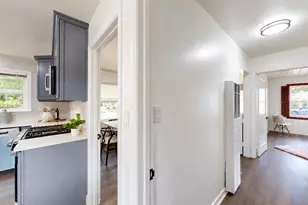 929 Capistrano Dr, Salinas, CA 93901 - Photo 17