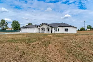 36328 Hwy 145, Madera, CA 93636 - Photo 3