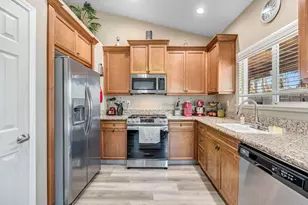 6336 W Wrenwood Ln, Fresno, CA 93723 - Photo 11