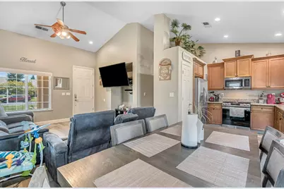 6336 W Wrenwood Lane, Fresno, CA 93723 - Photo 9