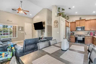 6336 W Wrenwood Ln, Fresno, CA 93723 - Photo 9
