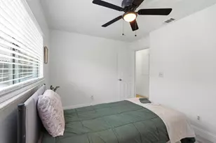 832 W 8th St, Stockton, CA 95206 - Photo 27