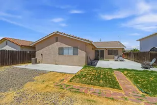 832 W 8th St, Stockton, CA 95206 - Photo 33