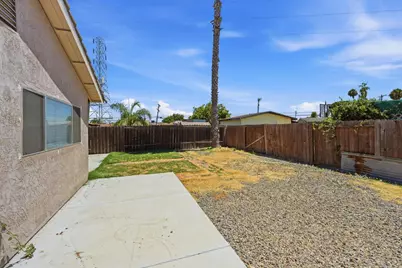 832 W 8th Street, Stockton, CA 95206 - Photo 35