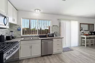 832 W 8th St, Stockton, CA 95206 - Photo 13