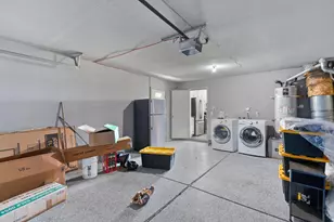 832 W 8th St, Stockton, CA 95206 - Photo 37