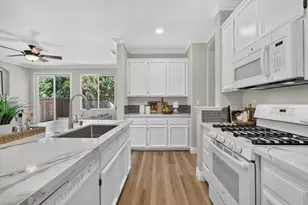 3429 Jumilla Way, Sacramento, CA 95834 - Photo 37