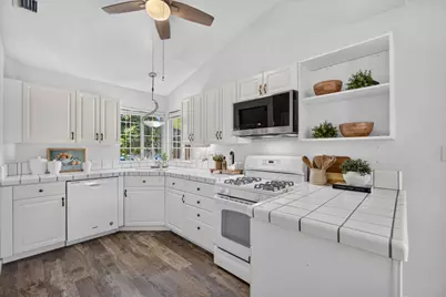 821 N Hill Way, Sacramento, CA 95838 - Photo 11