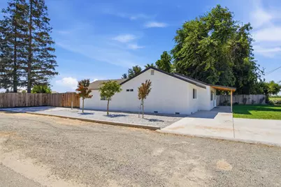 6244 Robin Avenue, Livingston, CA 95334 - Photo 7