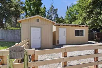 6244 Robin Avenue, Livingston, CA 95334 - Photo 35