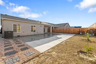 1237 E Orange St, Avenal, CA 93204 - Photo 25