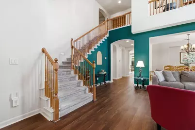 5533 Dunlay Dr, Sacramento, CA 95835 - Photo 9