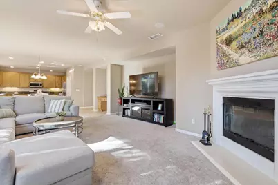 5533 Dunlay Dr, Sacramento, CA 95835 - Photo 17