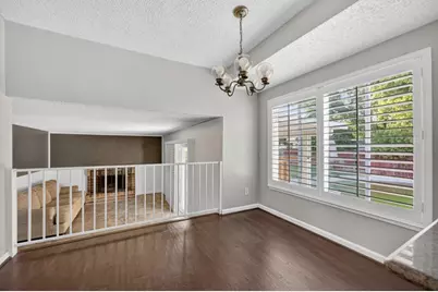 10036 Vanguard Drive, Sacramento, CA 95827 - Photo 11
