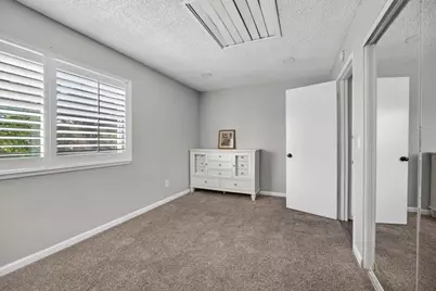 10036 Vanguard Drive, Sacramento, CA 95827 - Photo 35