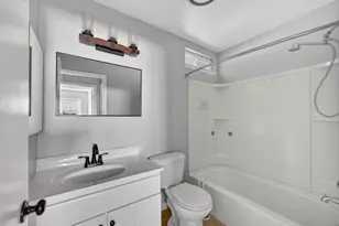 10036 Vanguard Dr, Sacramento, CA 95827 - Photo 23