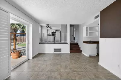 10036 Vanguard Drive, Sacramento, CA 95827 - Photo 15
