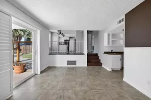 10036 Vanguard Dr, Sacramento, CA 95827 - Photo 15