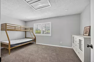 10036 Vanguard Dr, Sacramento, CA 95827 - Photo 33