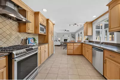 1110 Cottonwood Drive, Roseville, CA 95661 - Photo 27