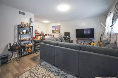 243 Breuner Drive #4, Roseville, CA 95678 - Photo 7