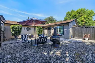 6913 Speckle Way, Sacramento, CA 95842 - Photo 7