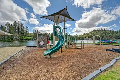 13894 Hemlock Drive, Penn Valley, CA 95946 - Photo 37