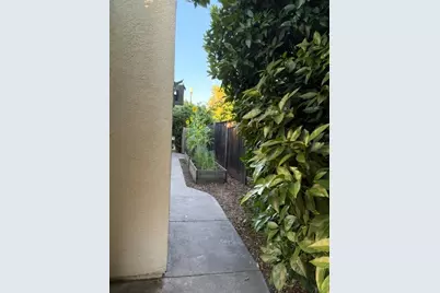 3057 Sutter Buttes Drive, Roseville, CA 95747 - Photo 5
