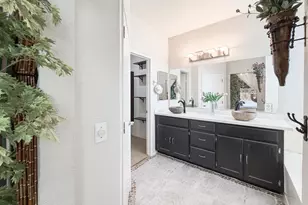 8953 Forked Creek Way, Elk Grove, CA 95758 - Photo 19