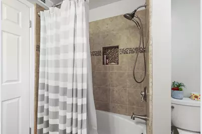 7523 Oakcreek Dr, Stockton, CA 95207 - Photo 35