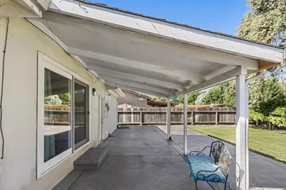 7523 Oakcreek Dr, Stockton, CA 95207 - Photo 9